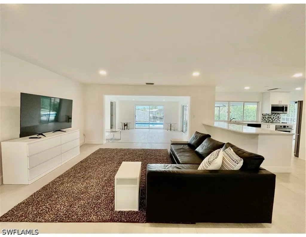 1772 Inlet North Fort Myers FL 33903