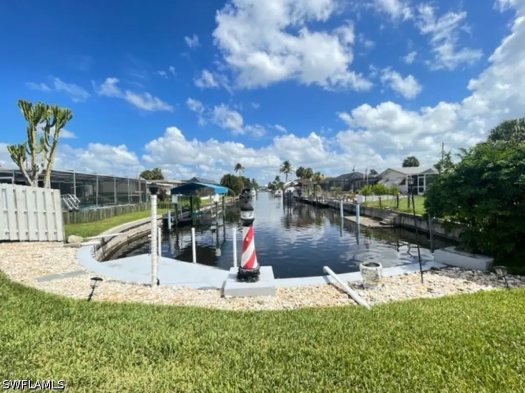 1772 Inlet North Fort Myers FL 33903