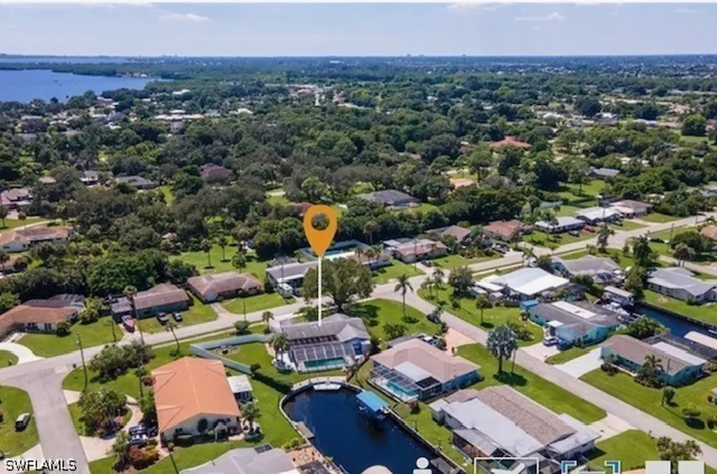 1772 Inlet North Fort Myers FL 33903