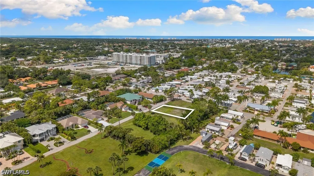 3116 Pine Tree Drive Bonita Springs FL 34134
