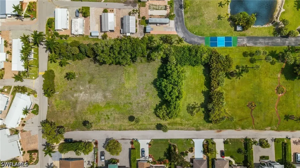 3116 Pine Tree Drive Bonita Springs FL 34134