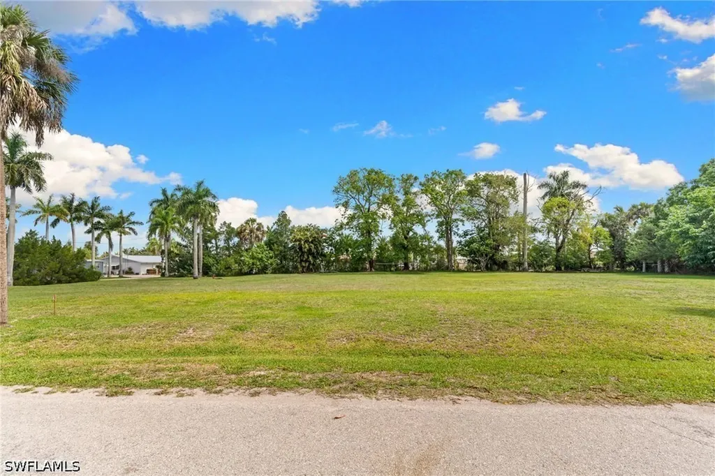 3116 Pine Tree Drive Bonita Springs FL 34134