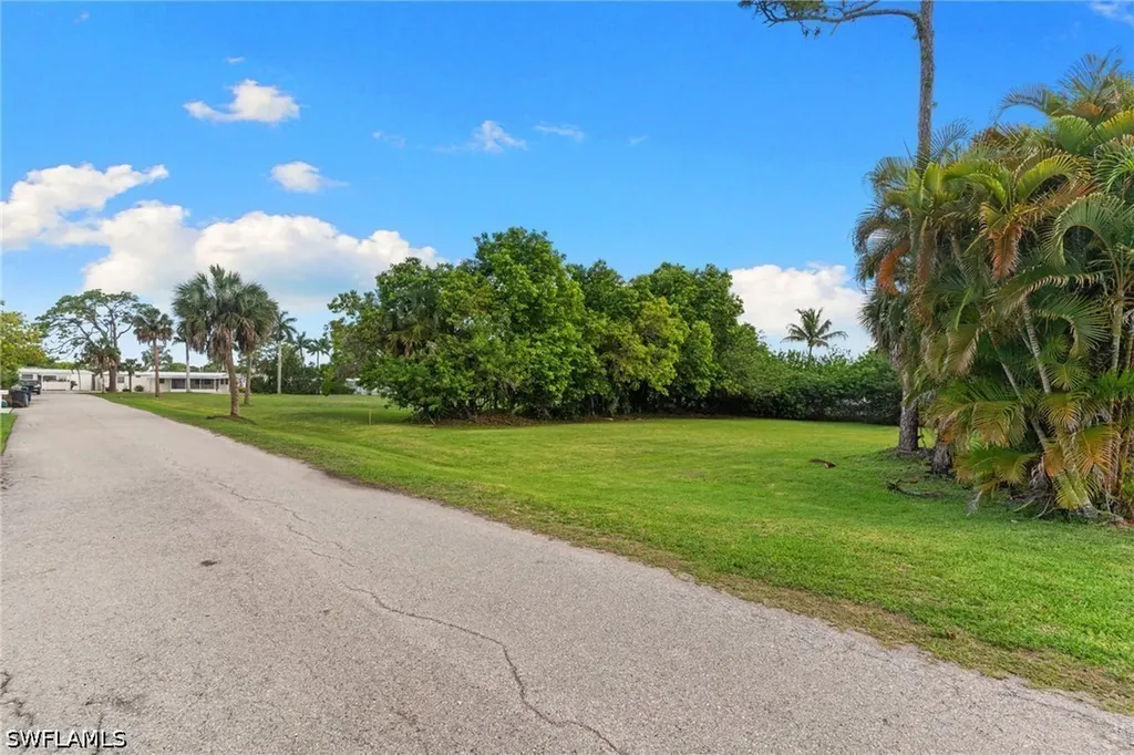 3080 Pine Tree Drive Bonita Springs FL 34134