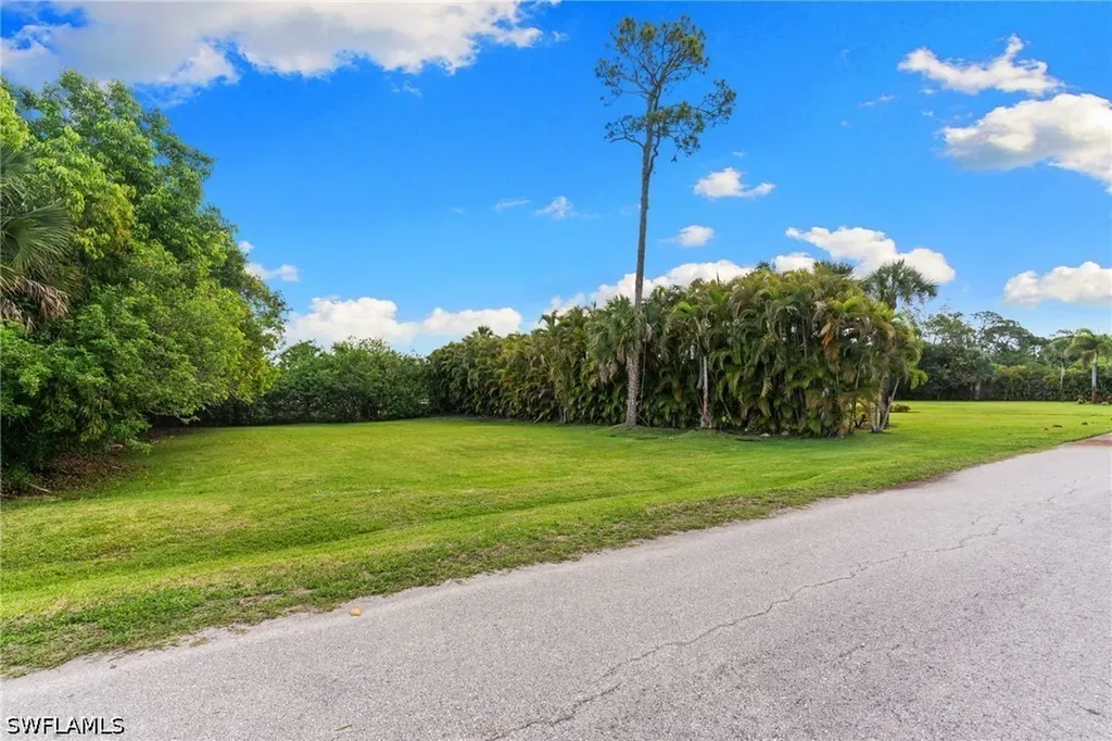 3080 Pine Tree Drive Bonita Springs FL 34134
