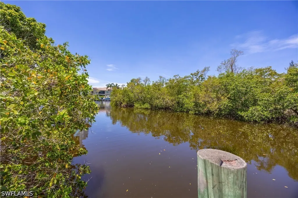 2958 Poplar Street Naples FL 34112
