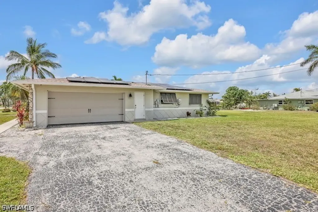 1831 Palaco Grande Parkway Cape Coral FL 33904