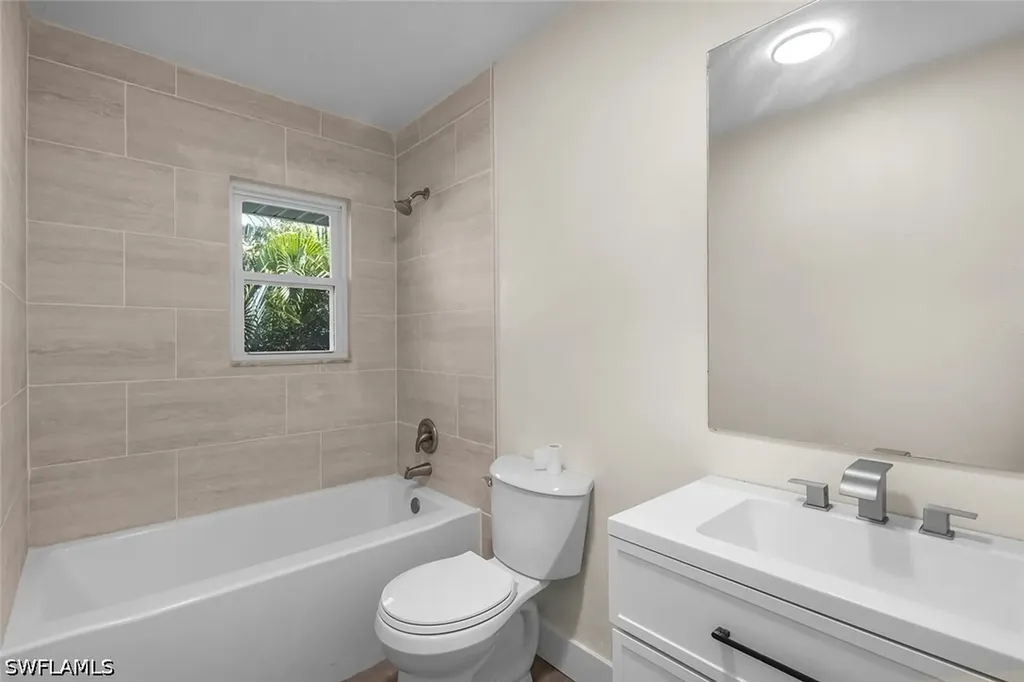1284 Rainbow Court Naples FL 34110