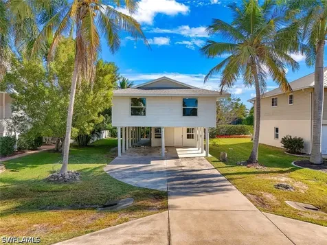 1284 Rainbow Court Naples FL 34110