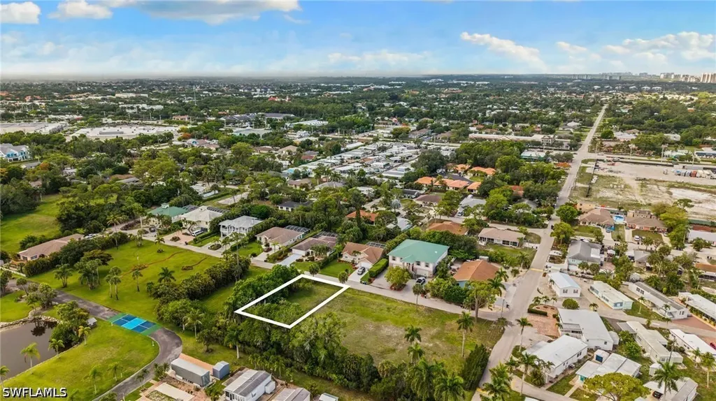 3090 Pine Tree Drive Bonita Springs FL 34134