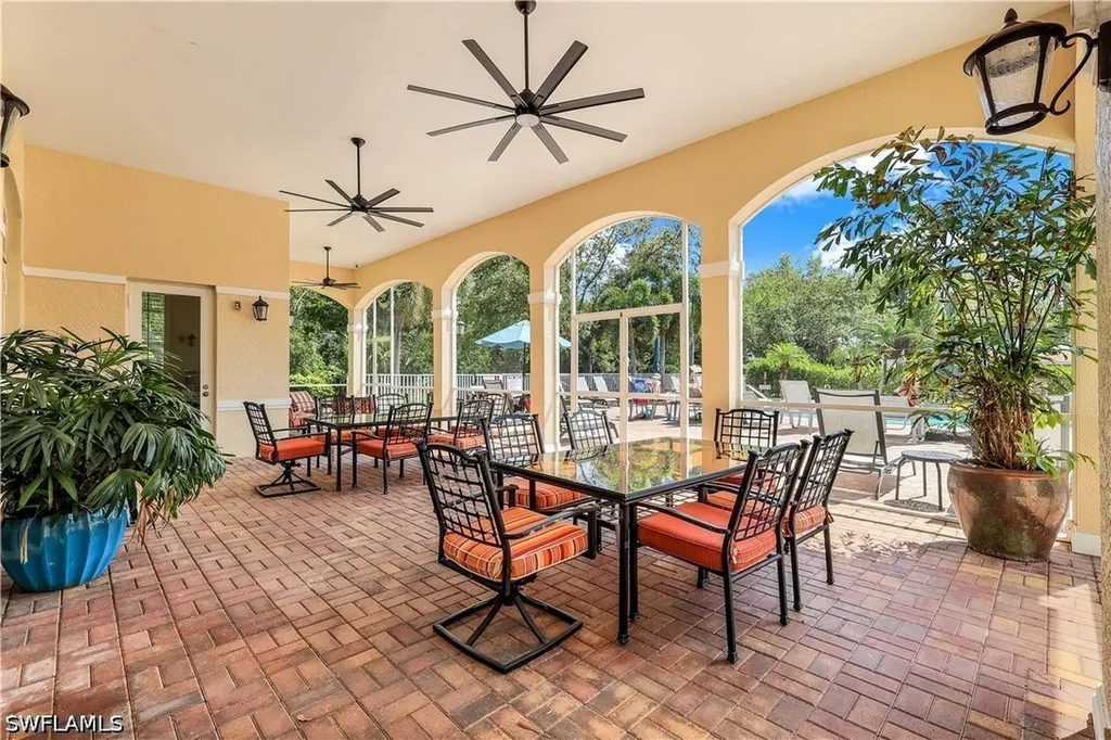 4500 Botanical Place Circle Naples FL 34112