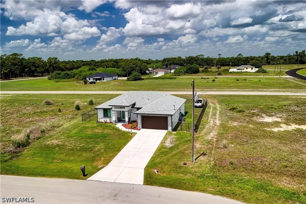 7035 Brazil Circle Labelle FL 33935