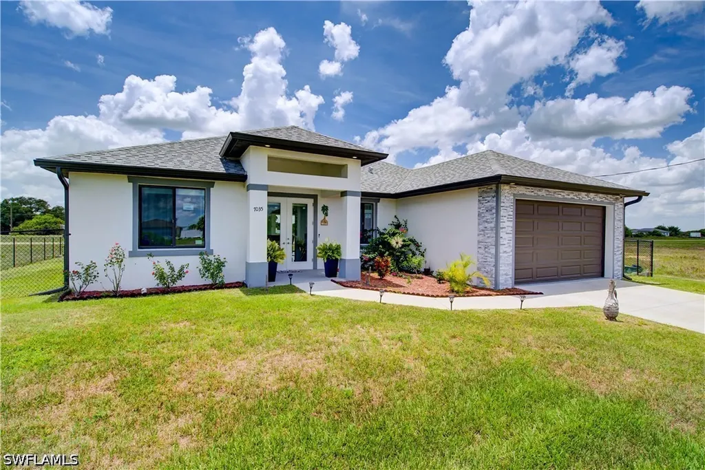 7035 Brazil Circle Labelle FL 33935