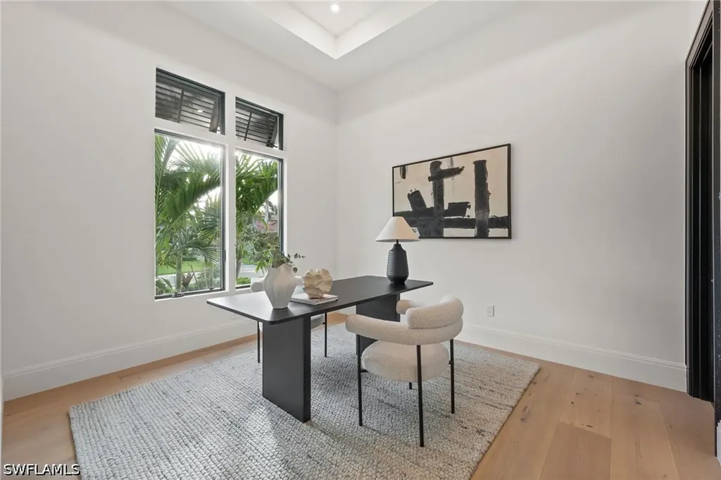 3840 Crayton Road Naples FL 34103