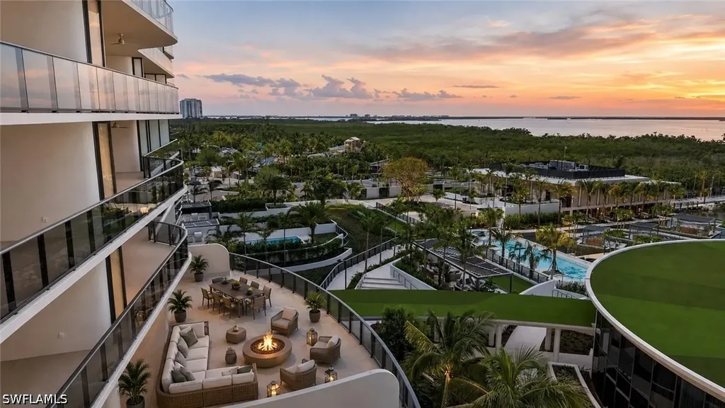 Bonita Springs FL, 5100 Seagrass Boulevard, Unit 202