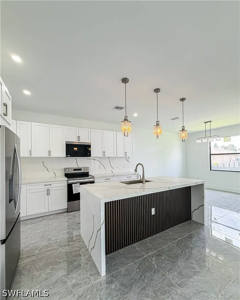 3900 25th Street SW Lehigh Acres FL 33976