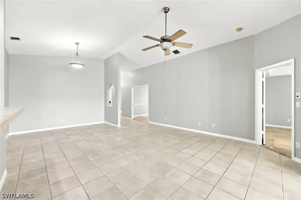 25925 Pebblecreek Drive Bonita Springs FL 34135