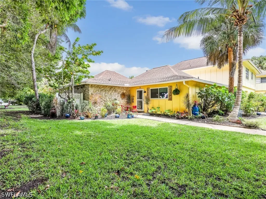 1201 Solana Road Naples FL 34103