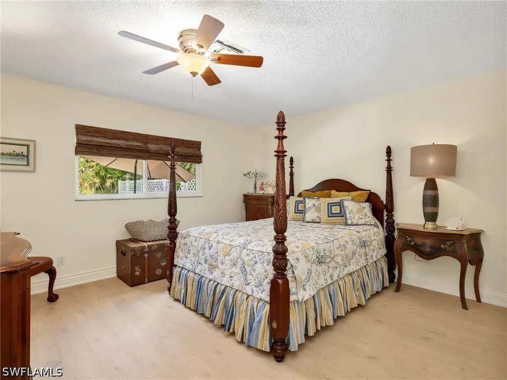 1201 Solana Road Naples FL 34103