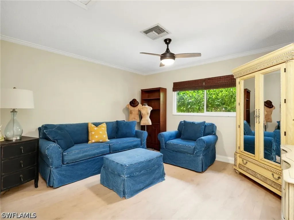 1201 Solana Road Naples FL 34103