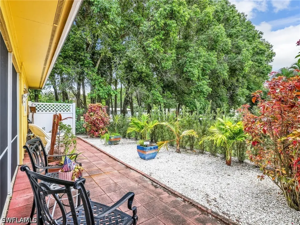 1201 Solana Road Naples FL 34103