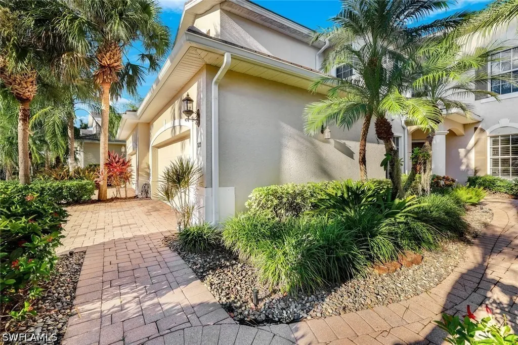4956 Shaker Heights Court Naples FL 34112