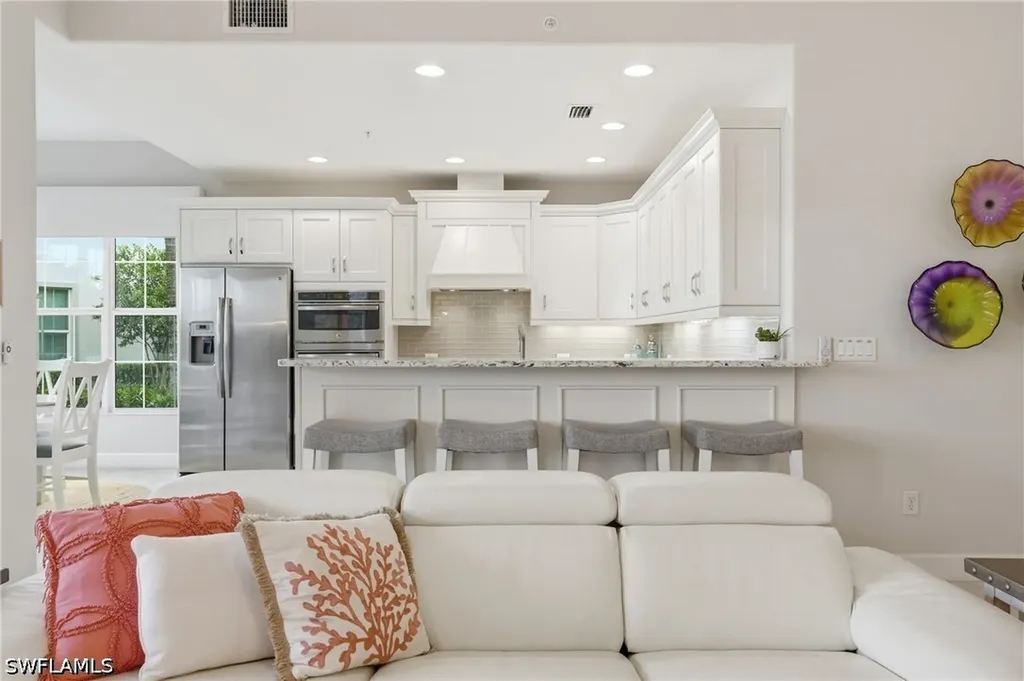 8066 Signature Club Circle Naples FL 34113
