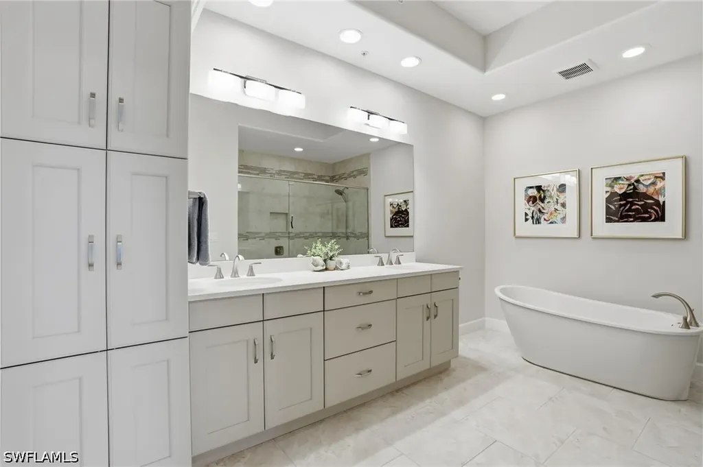 8066 Signature Club Circle Naples FL 34113