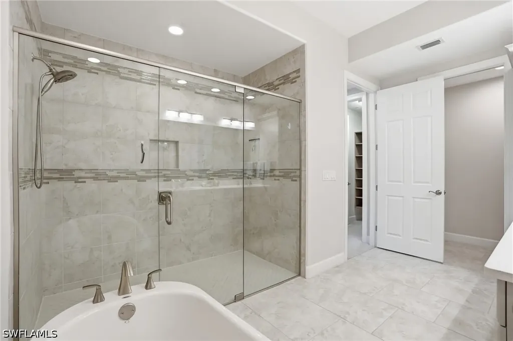 8066 Signature Club Circle Naples FL 34113