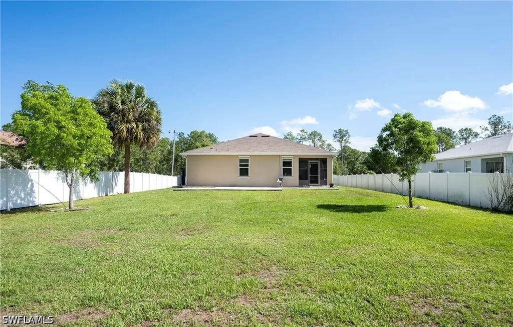 3582 45th Avenue NE Naples FL 34120