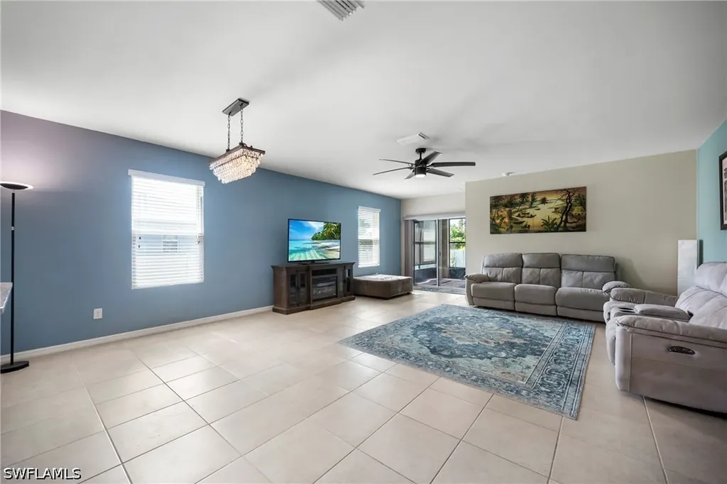 3582 45th Avenue NE Naples FL 34120