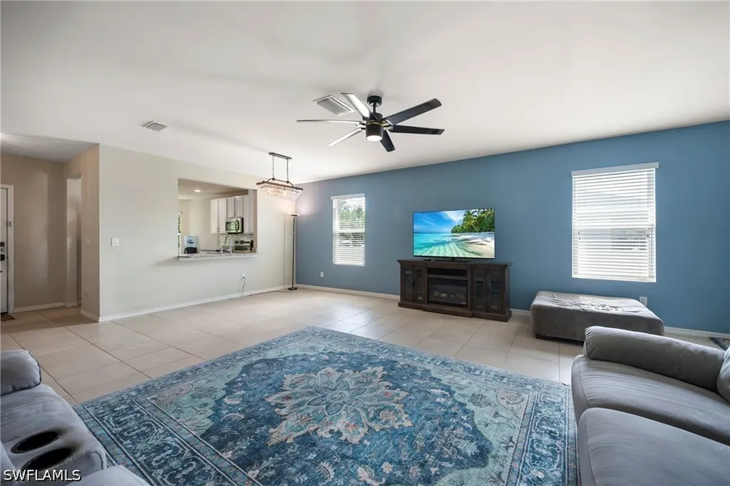 3582 45th Avenue NE Naples FL 34120