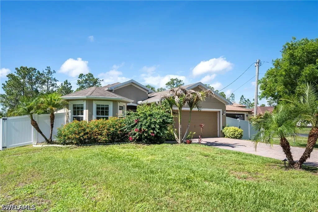 3582 45th Avenue NE Naples FL 34120