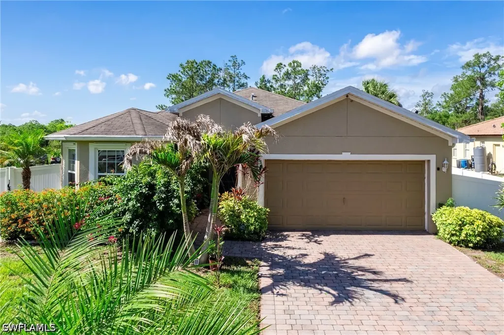 3582 45th Avenue NE Naples FL 34120