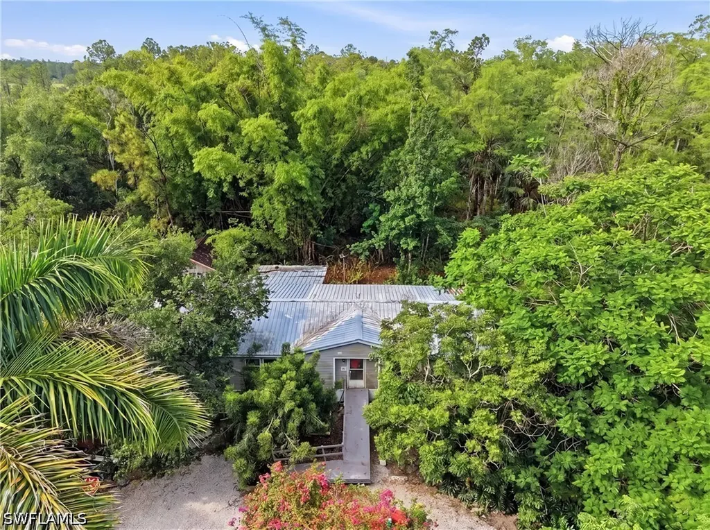 22690 Mulholland Drive Fort Myers FL 33913