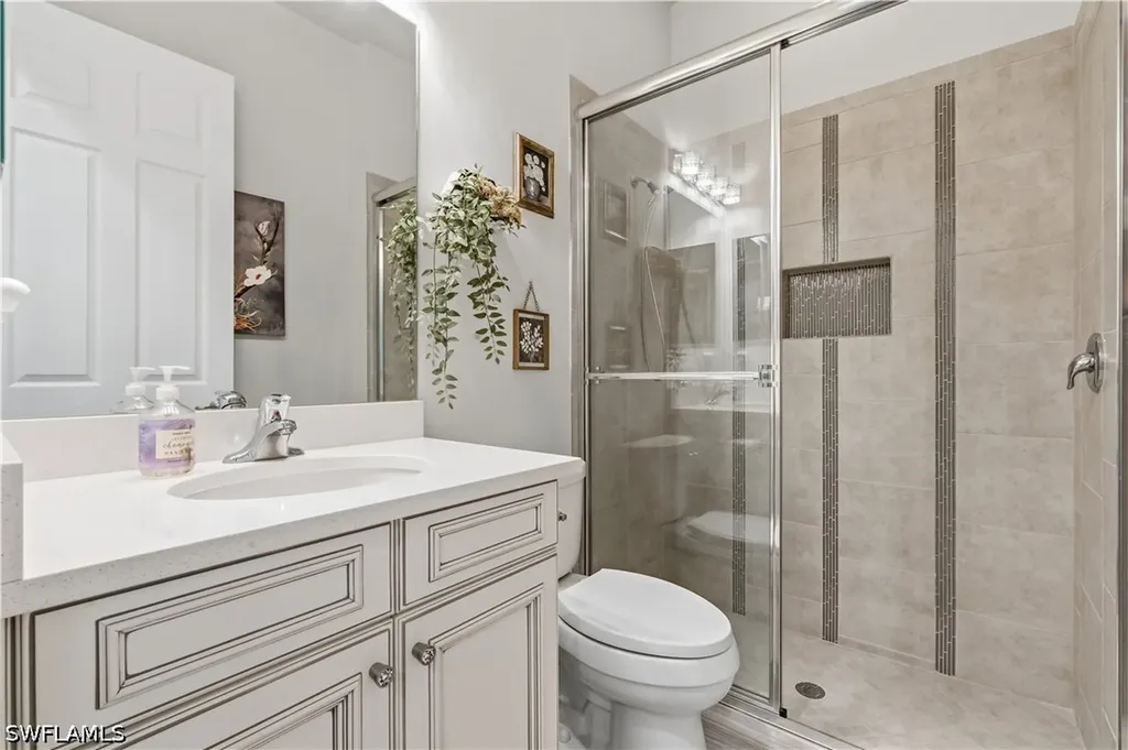 2870 Cinnamon Bay Circle NW Naples FL 34119
