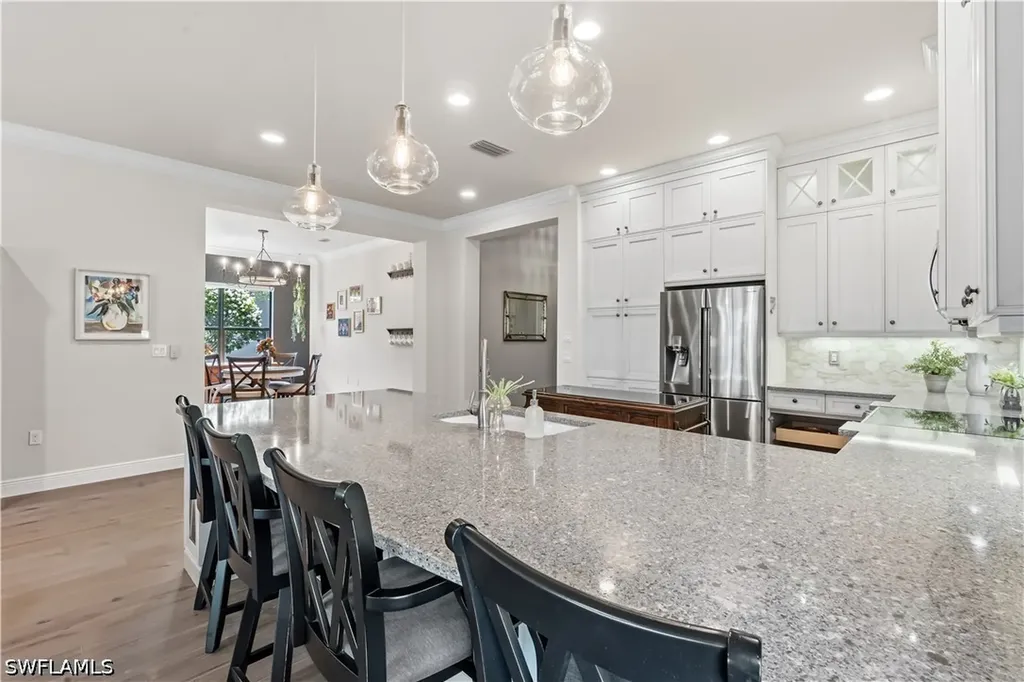 2870 Cinnamon Bay Circle NW Naples FL 34119
