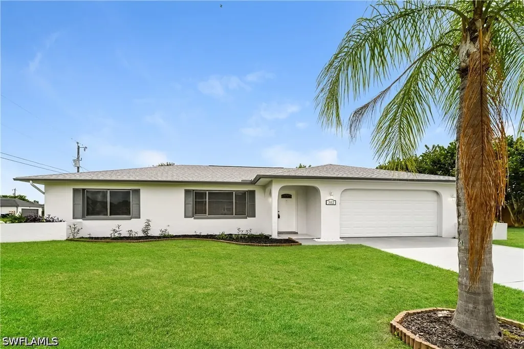 302 SE 3rd Street Cape Coral FL 33990