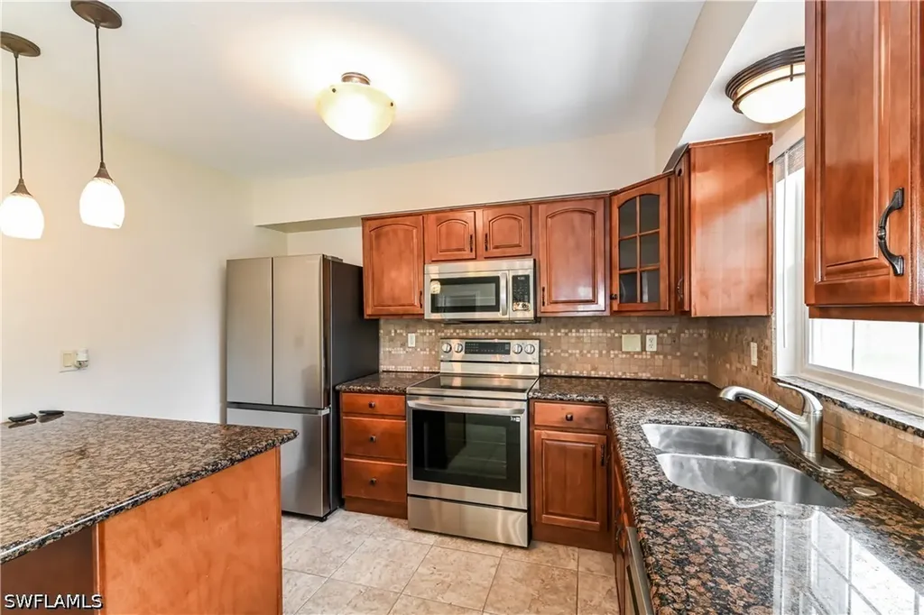 302 SE 3rd Street Cape Coral FL 33990