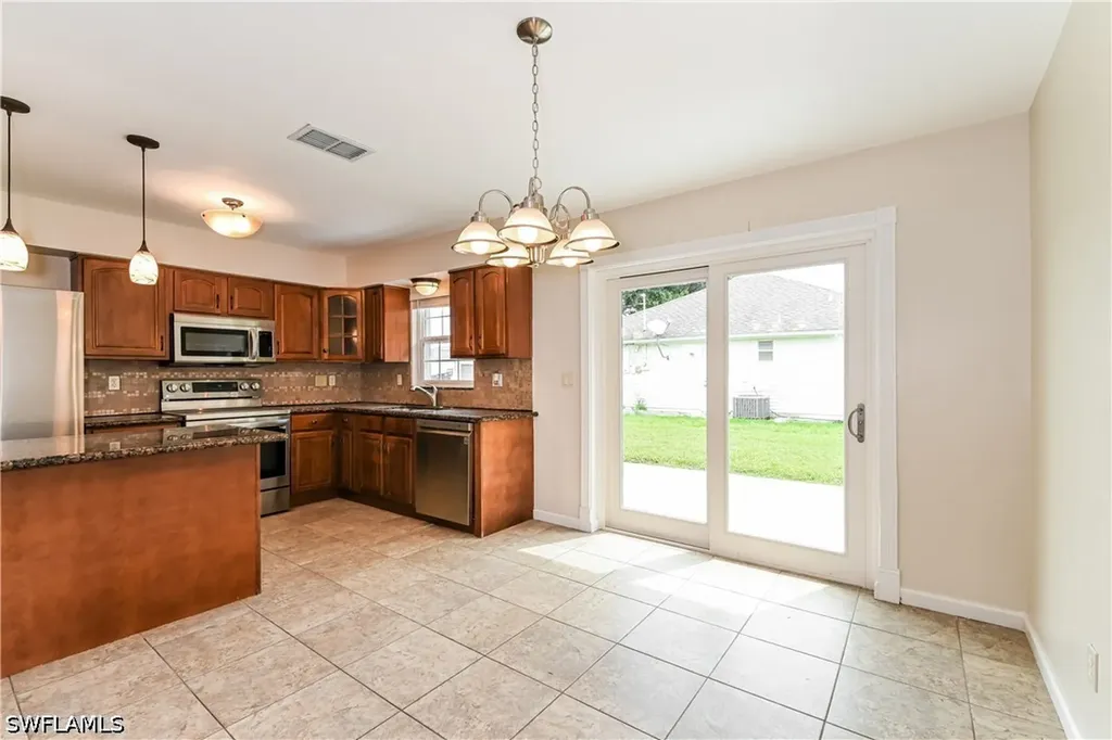 302 SE 3rd Street Cape Coral FL 33990