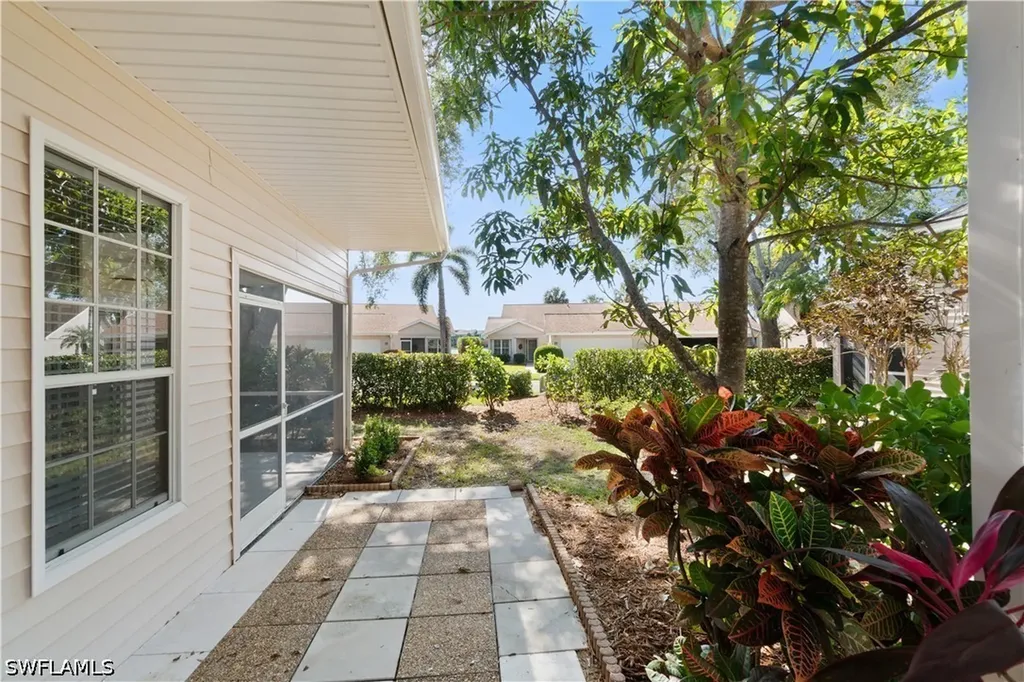 2662 Aft Avenue Naples FL 34109