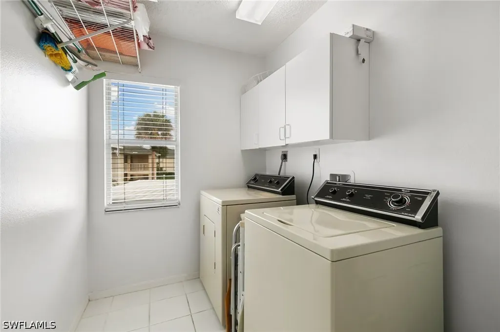 685 Squire Circle Naples FL 34104