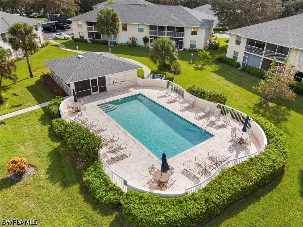 685 Squire Circle Naples FL 34104