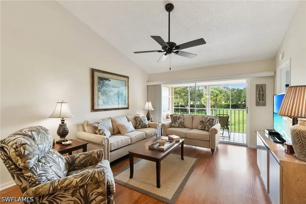 685 Squire Circle Naples FL 34104