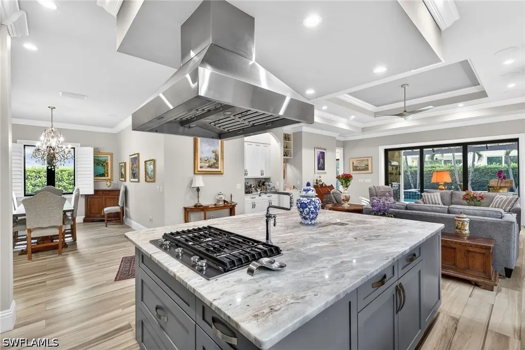 519 97th Avenue N Naples FL 34108