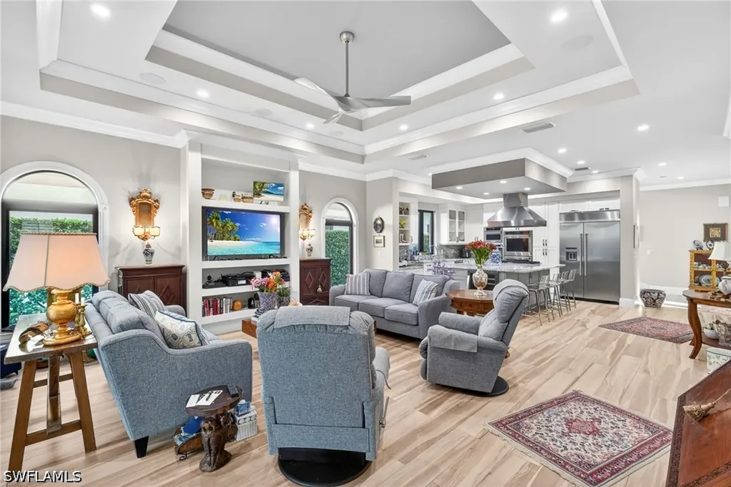 519 97th Avenue N Naples FL 34108