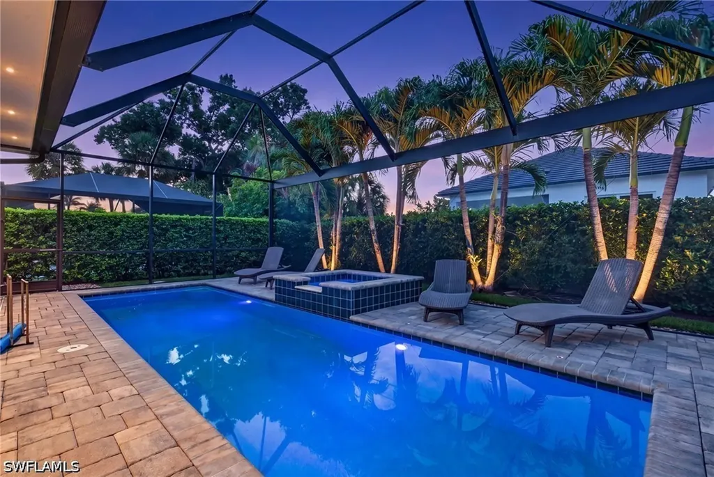 519 97th Avenue N Naples FL 34108