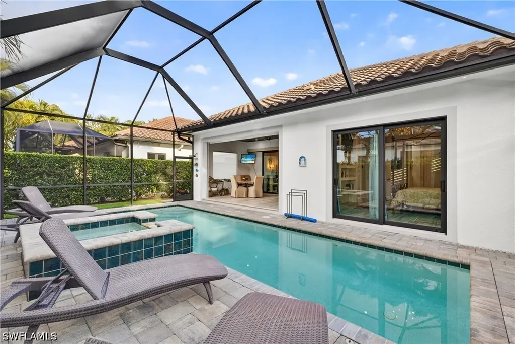 519 97th Avenue N Naples FL 34108