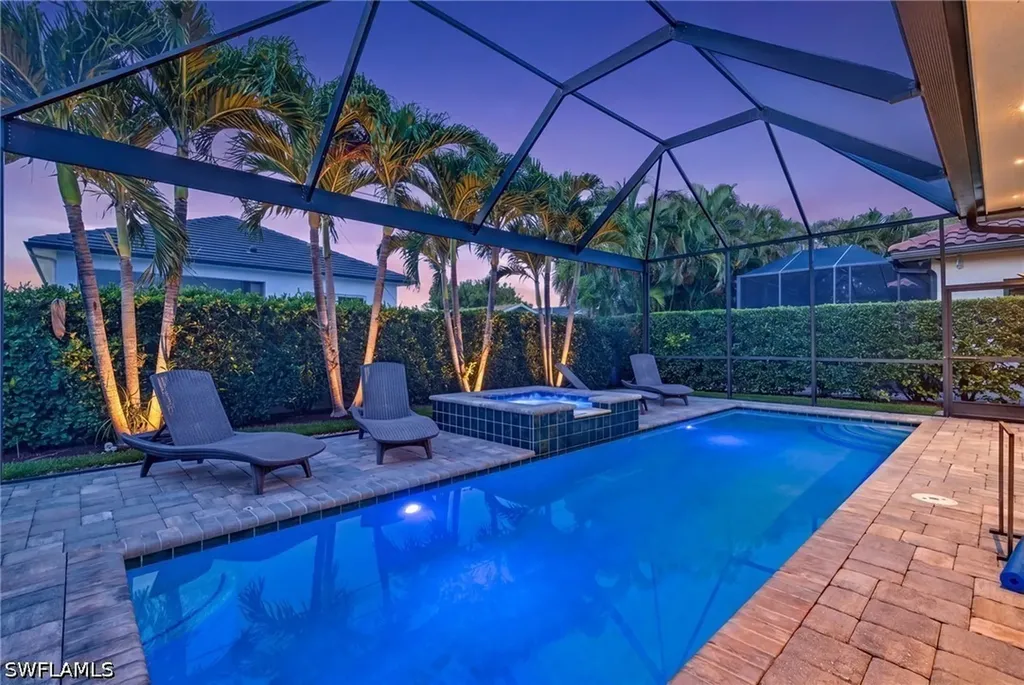 519 97th Avenue N Naples FL 34108