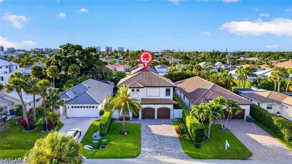 519 97th Avenue N Naples FL 34108