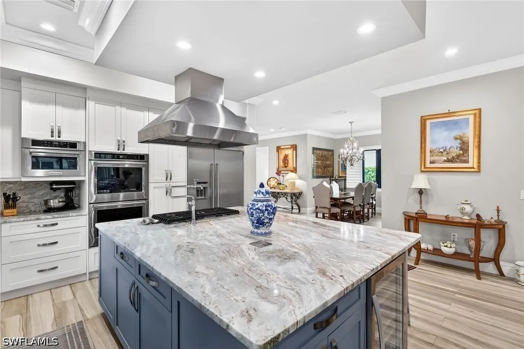 519 97th Avenue N Naples FL 34108